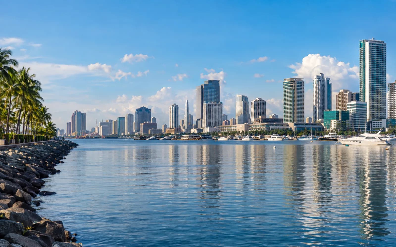 Manila Bay and the Manila skyline in the Philippines